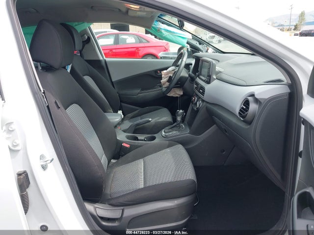 2018 HYUNDAI KONA KM8K22AA3JU184328 Photo 4