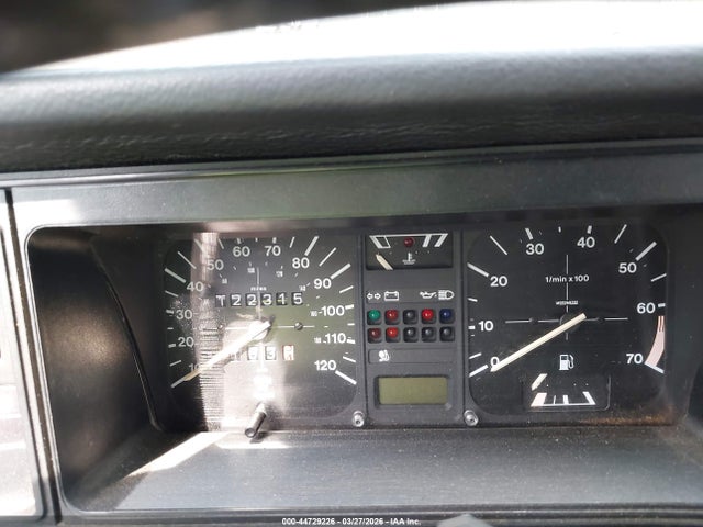 Aukcja sprzedaży 1991 Volkswagen Cabriolet Carat, vin: WVWDB515XMK009043, numer aukcji: 44729226