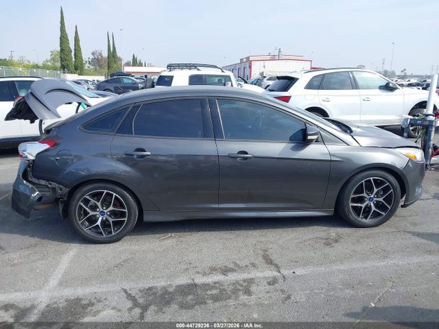 Ford FOCUS SE 2015 1FADP3F25FL380585 Image 13