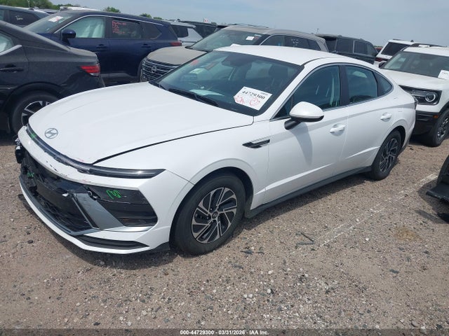 KMHL24JJXTA147975 Hyundai Sonata Hybrid Blue