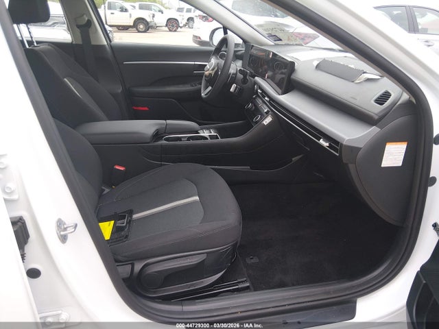 KMHL24JJXTA147975 Hyundai Sonata Hybrid Blue