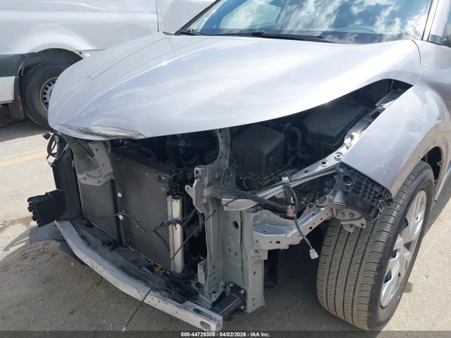Toyota C-HR LE 2019 JTNKHMBX2K1058347 Image 6