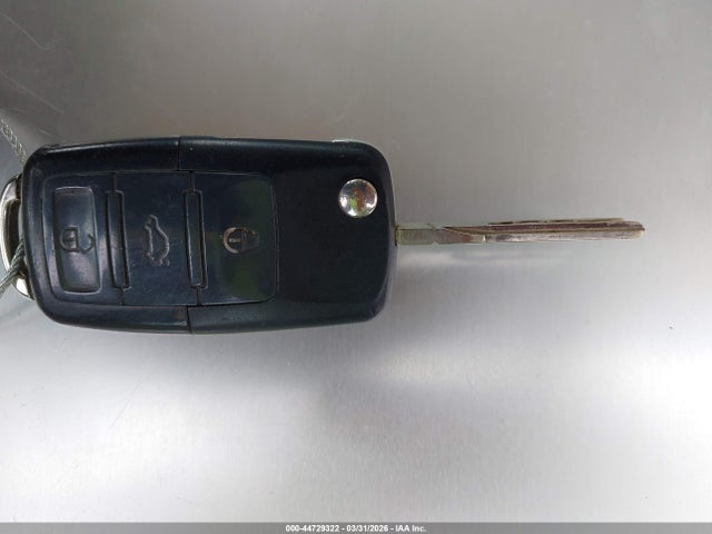 2002 Volkswagen New Beetle Gl მანქანა იყიდება აუქციონზე, vin: 3VWBK21C02M440367, აუქციონის ნომერი: 44729322