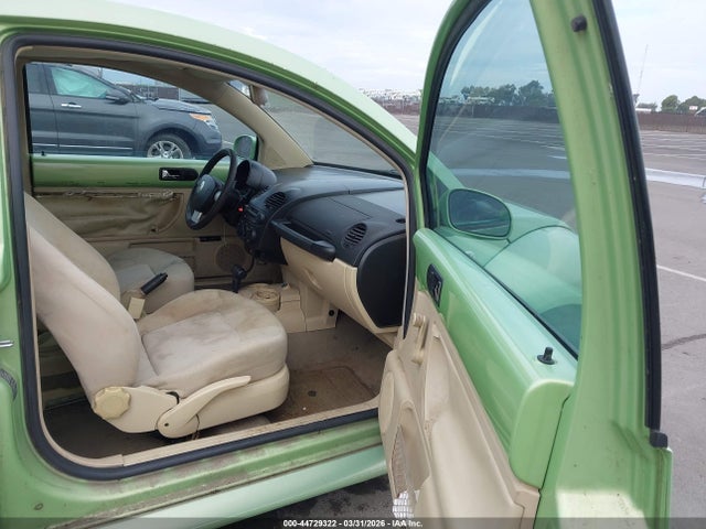 2002 Volkswagen New Beetle Gl მანქანა იყიდება აუქციონზე, vin: 3VWBK21C02M440367, აუქციონის ნომერი: 44729322