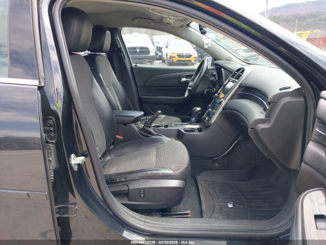2015 CHEVROLET MALIBU 1G11D5SLXFF113403 Photo 4