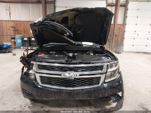 2017 Chevrolet Tahoe Lt მანქანა იყიდება აუქციონზე, vin: 1GNSKBKC4HR303027, აუქციონის ნომერი: 44729331