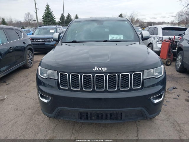44729342 :رقم المزاد ، 1C4RJFAG9JC277099 vin ، 2018 Jeep Grand Cherokee Laredo 4x4 مزاد بيع