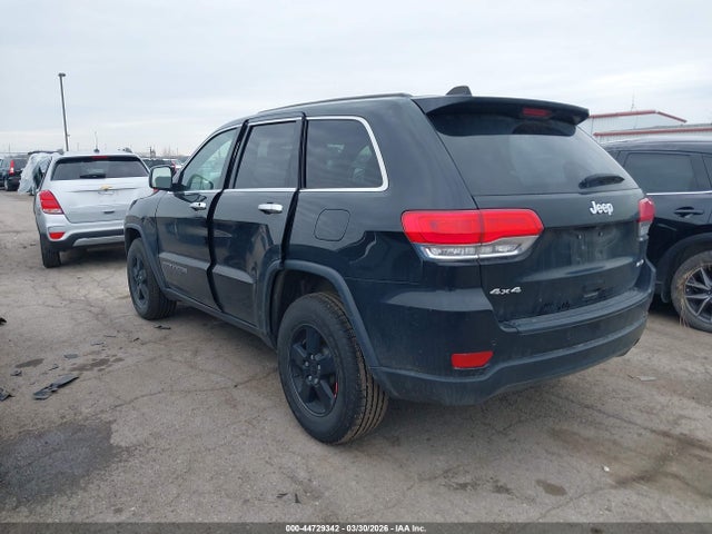 44729342 :رقم المزاد ، 1C4RJFAG9JC277099 vin ، 2018 Jeep Grand Cherokee Laredo 4x4 مزاد بيع