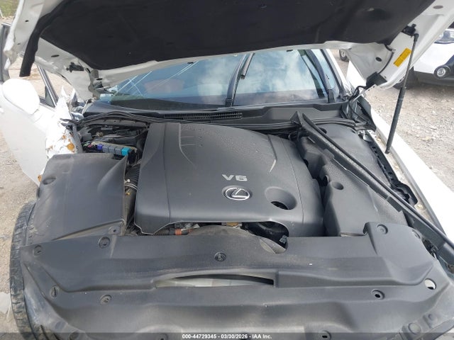44729345 :رقم المزاد ، JTHBF5C26B2101731 vin ، 2011 Lexus Is 250 مزاد بيع