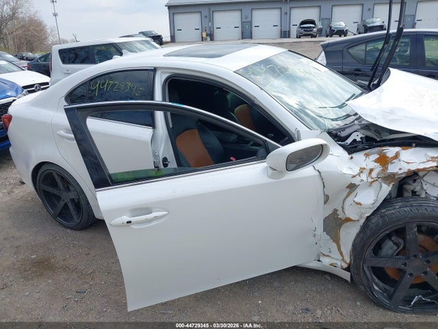 44729345 :رقم المزاد ، JTHBF5C26B2101731 vin ، 2011 Lexus Is 250 مزاد بيع