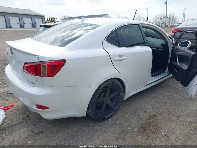 44729345 :رقم المزاد ، JTHBF5C26B2101731 vin ، 2011 Lexus Is 250 مزاد بيع