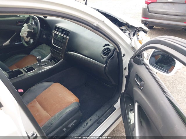 44729345 :رقم المزاد ، JTHBF5C26B2101731 vin ، 2011 Lexus Is 250 مزاد بيع