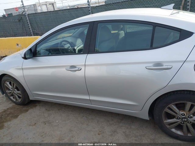 Hyundai ELANTRA SEL 2018 5NPD84LF7JH287388 Image 14