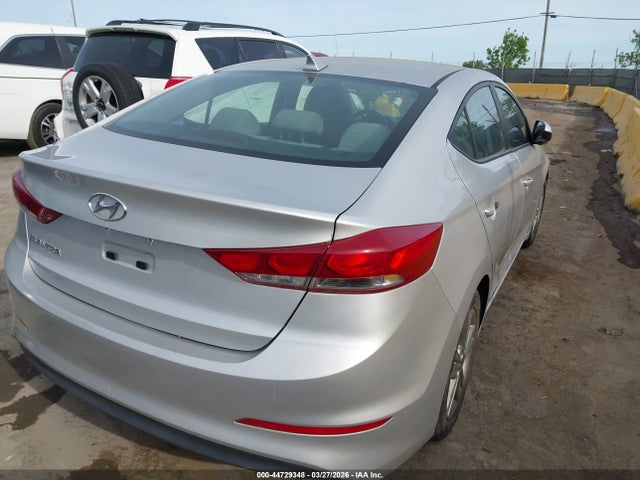 Hyundai ELANTRA SEL 2018 5NPD84LF7JH287388 Image 4