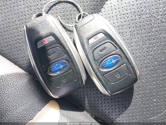 44729359 :رقم المزاد ، 4S3BNAL65F3069032 vin ، 2015 Subaru Legacy 2.5i Limited مزاد بيع