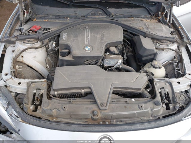 2015 Bmw 320i მანქანა იყიდება აუქციონზე, vin: WBA3B1C50FK141570, აუქციონის ნომერი: 44729367