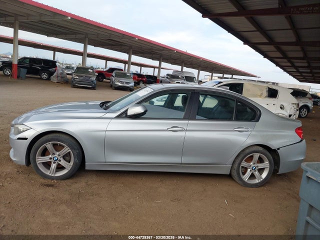 2015 Bmw 320i მანქანა იყიდება აუქციონზე, vin: WBA3B1C50FK141570, აუქციონის ნომერი: 44729367