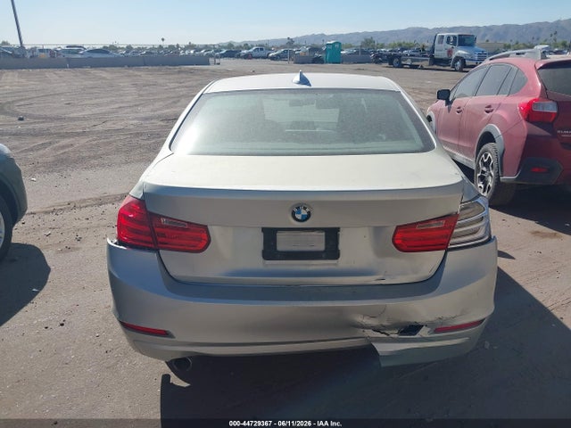 2015 Bmw 320i მანქანა იყიდება აუქციონზე, vin: WBA3B1C50FK141570, აუქციონის ნომერი: 44729367