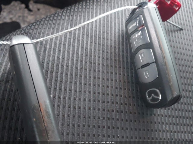 Продаж на аукціоні авто 2018 Mazda Mazda3 Sport, vin: 3MZBN1U73JM172607, номер лоту: 44729390