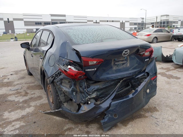 Продаж на аукціоні авто 2018 Mazda Mazda3 Sport, vin: 3MZBN1U73JM172607, номер лоту: 44729390