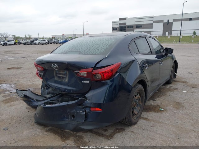 Продаж на аукціоні авто 2018 Mazda Mazda3 Sport, vin: 3MZBN1U73JM172607, номер лоту: 44729390