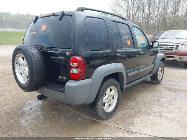 2005 JEEP LIBERTY 1J4GK48K25W549140 Photo 3