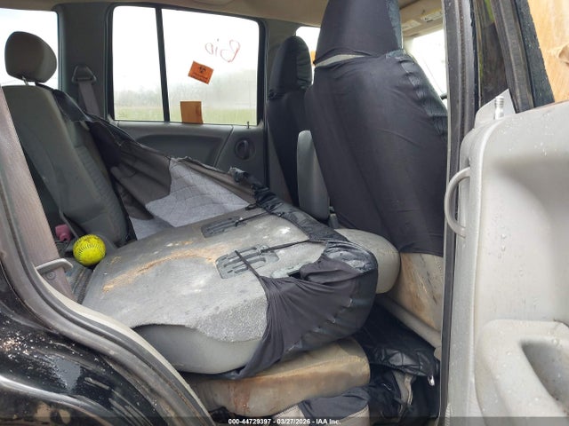 2005 JEEP LIBERTY 1J4GK48K25W549140 Photo 7