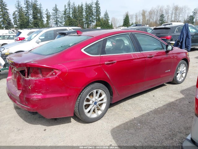 3FA6P0MUXKR235713 Ford Fusion Hybrid Sel
