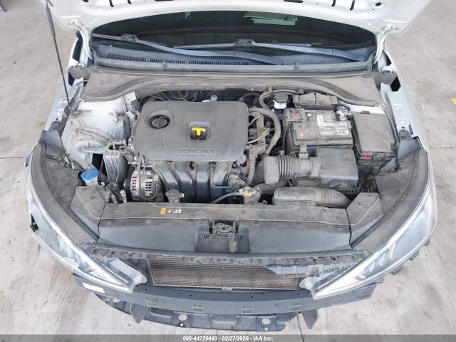 Hyundai ELANTRA SE 2020 5NPD74LF3LH520348 Image 10