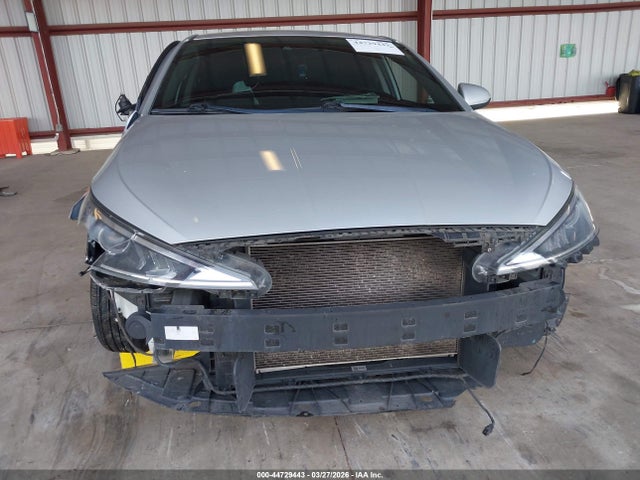 Hyundai ELANTRA SE 2020 5NPD74LF3LH520348 Image 18