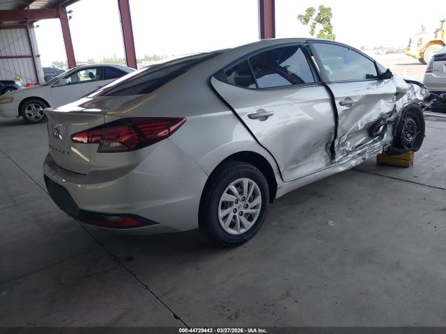 Hyundai ELANTRA SE 2020 5NPD74LF3LH520348 Image 4