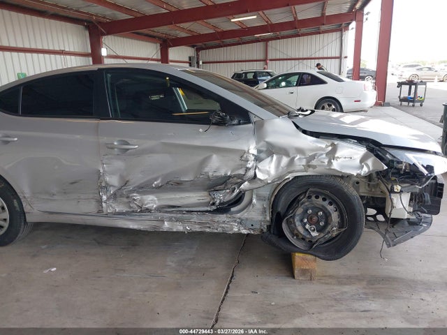 Hyundai ELANTRA SE 2020 5NPD74LF3LH520348 Image 6