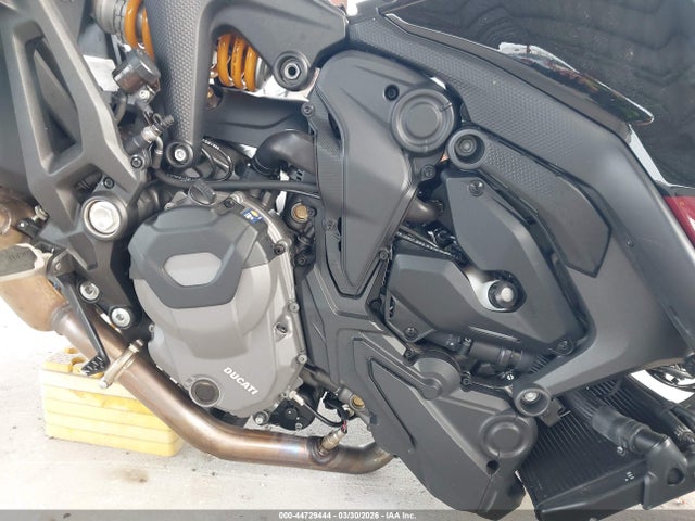 Ducati Monster 2025 ZDMMAMDT3SB009653 Image 8