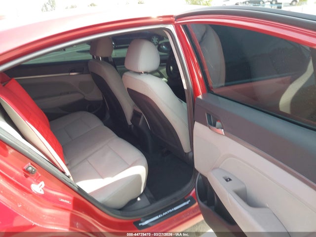 5NPD84LF8HH033523 Hyundai ELANTRA SE