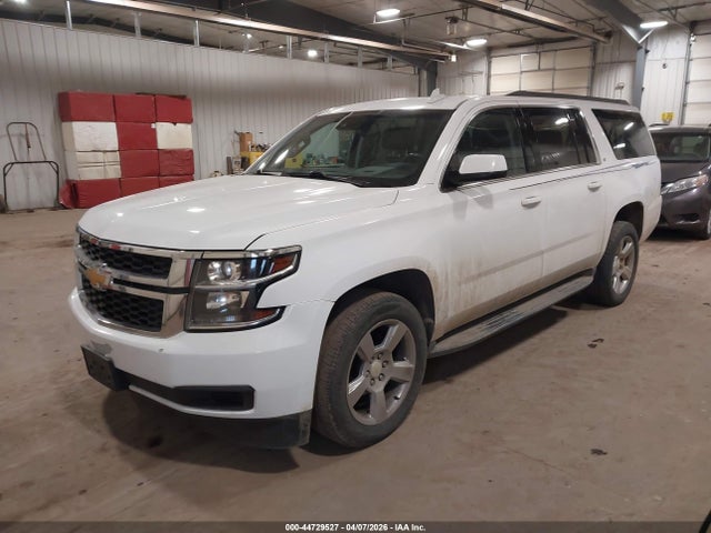 2017 Chevrolet Suburban Lt მანქანა იყიდება აუქციონზე, vin: 1GNSKHKC8HR254255, აუქციონის ნომერი: 44729527