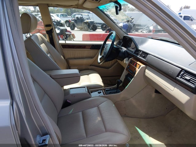 1994 MERCEDES-BENZ E WDBEA34E8RC045417 Photo 4