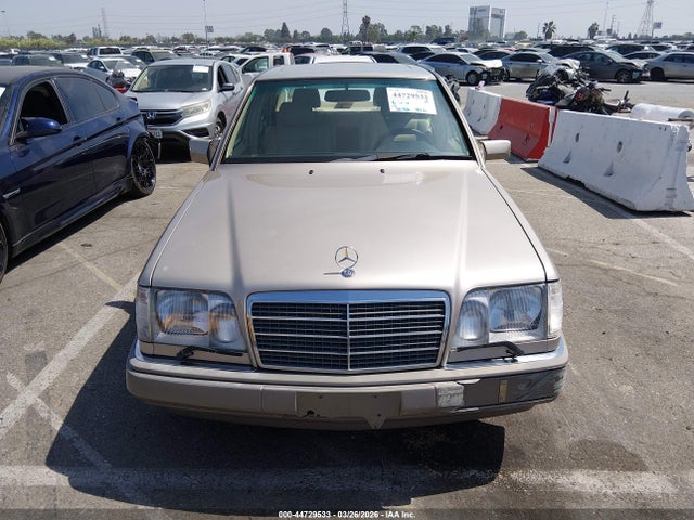 1994 MERCEDES-BENZ E WDBEA34E8RC045417 Photo 5