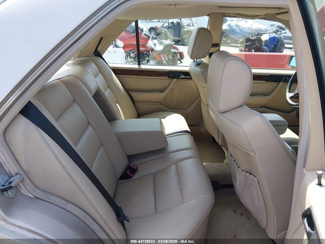 1994 MERCEDES-BENZ E WDBEA34E8RC045417 Photo 7