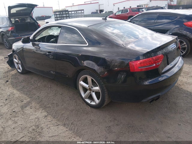 2010 AUDI A5 WAULFAFR9AA007089 Photo 2