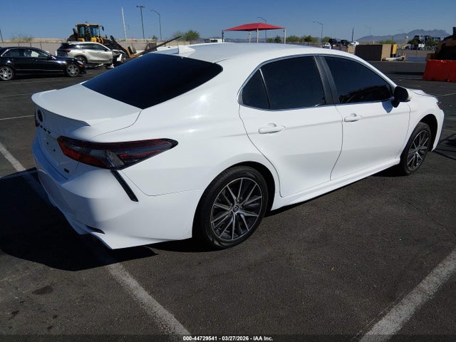 4T1T11AK0RU863639 Toyota CAMRY SE