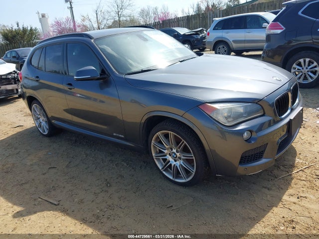 2015 BMW X1 WBAVM1C54FVZ93860