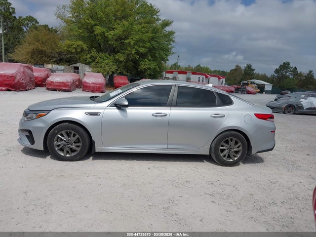 5XXGT4L32KG317038 KIA Optima Lx