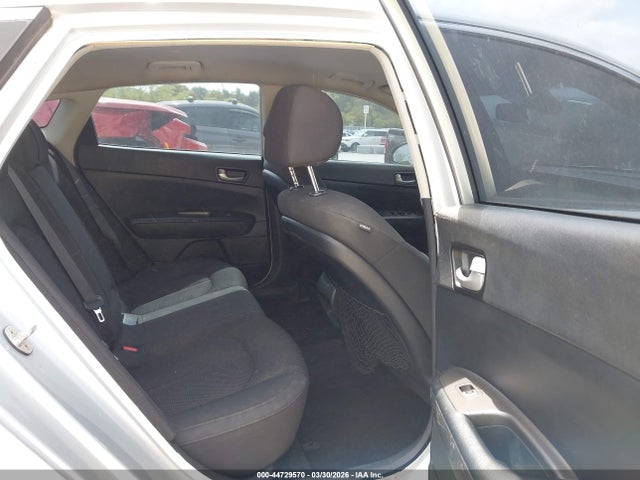 5XXGT4L32KG317038 KIA Optima Lx