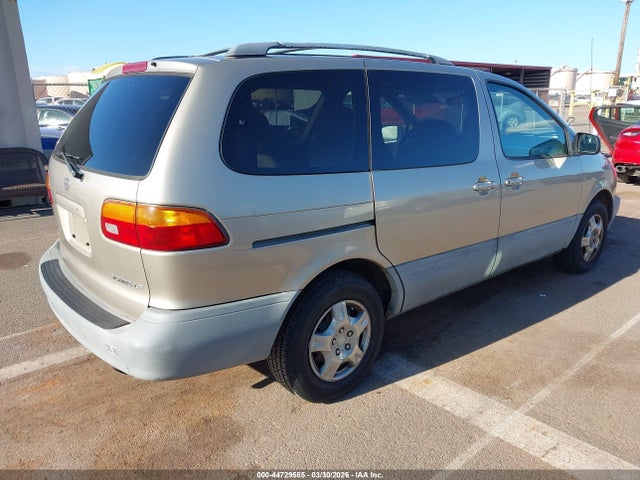 2000 Toyota Sienna Le მანქანა იყიდება აუქციონზე, vin: 4T3ZF13C6YU257768, აუქციონის ნომერი: 44729585