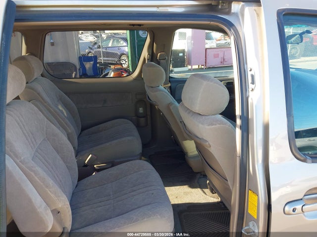 2000 Toyota Sienna Le მანქანა იყიდება აუქციონზე, vin: 4T3ZF13C6YU257768, აუქციონის ნომერი: 44729585