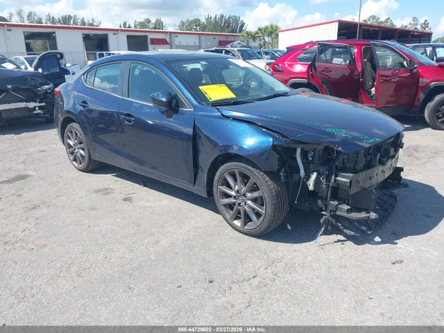 2018 MAZDA MAZDA3 3MZBN1V37JM191057