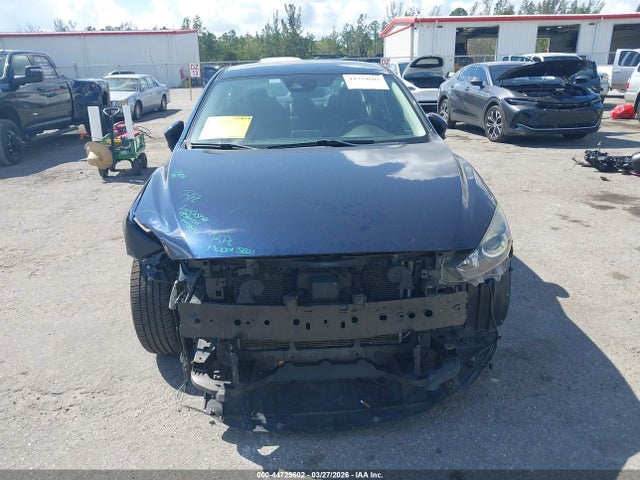 44729602 :رقم المزاد ، 3MZBN1V37JM191057 vin ، 2018 Mazda Mazda3 Touring مزاد بيع