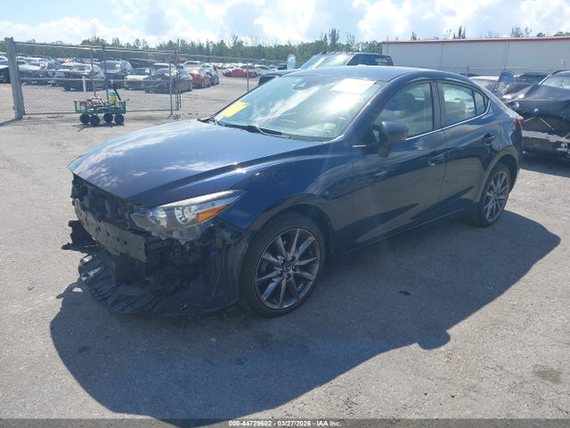 2018 MAZDA MAZDA3 3MZBN1V37JM191057 Photo 1