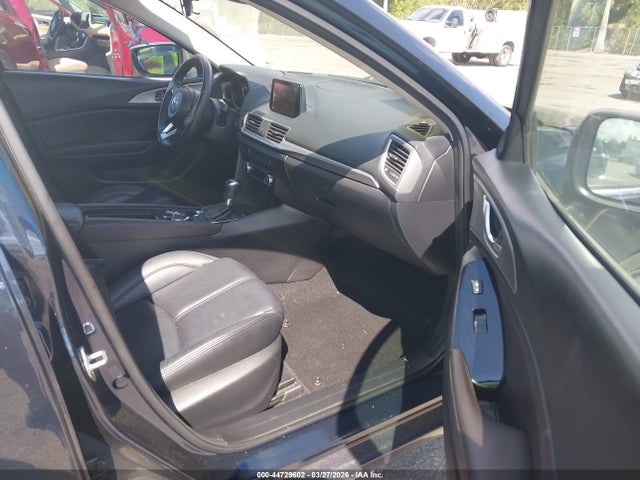 2018 MAZDA MAZDA3 3MZBN1V37JM191057 Photo 4