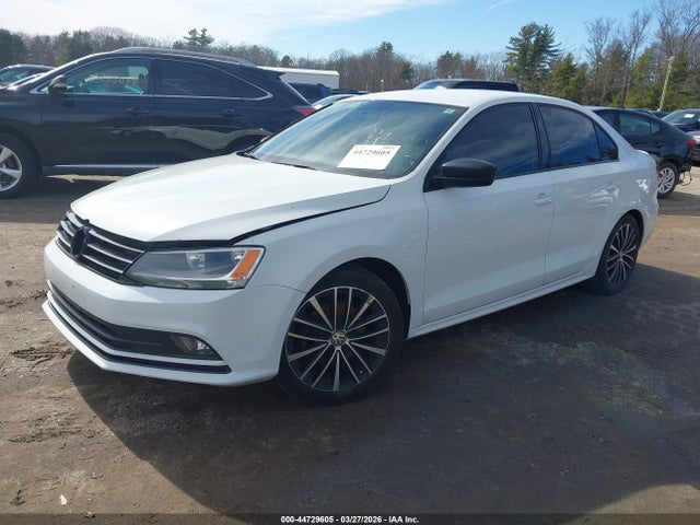 3VWD17AJ1GM413340 Volkswagen Jetta 1.8t Sport